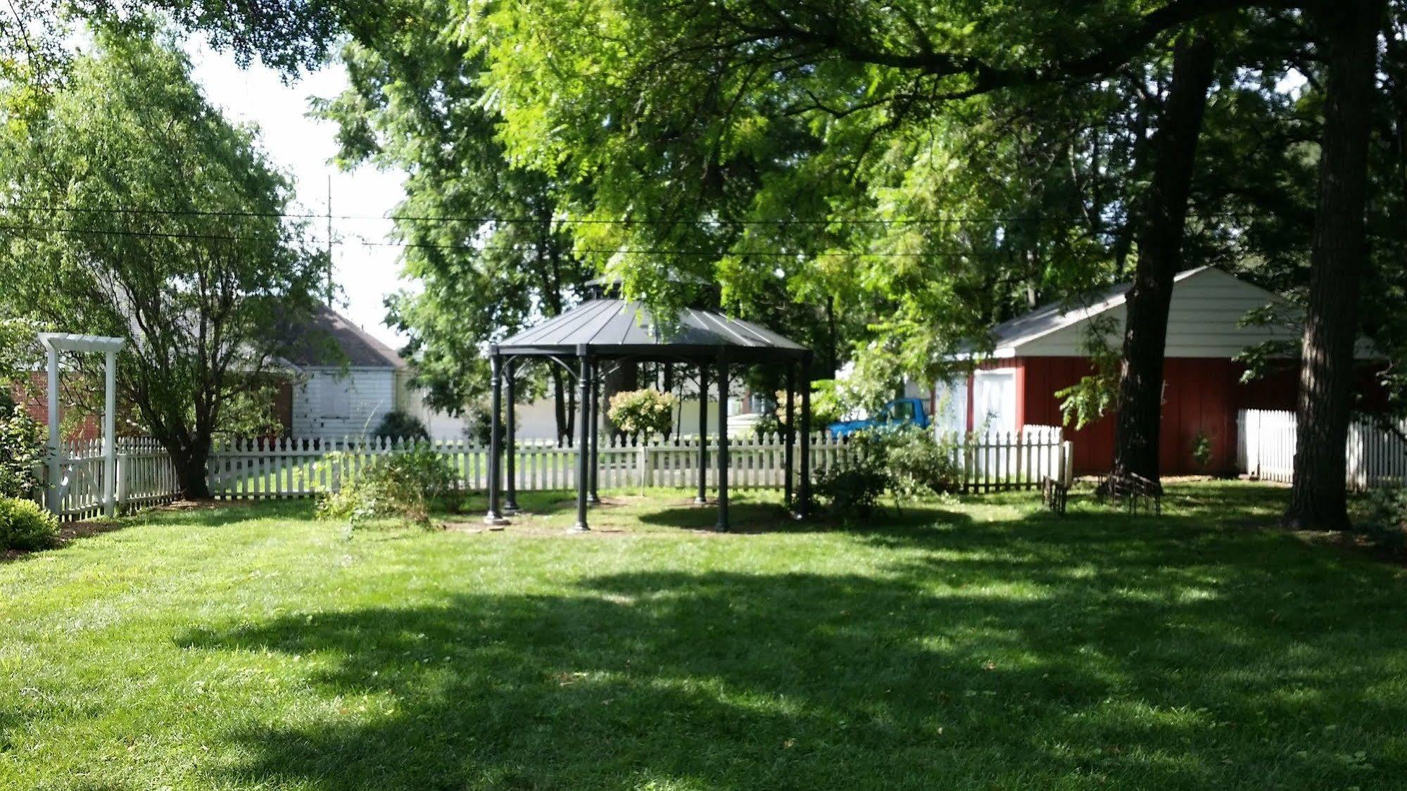 Silver Heart Inn & Cottages Independence Exterior photo